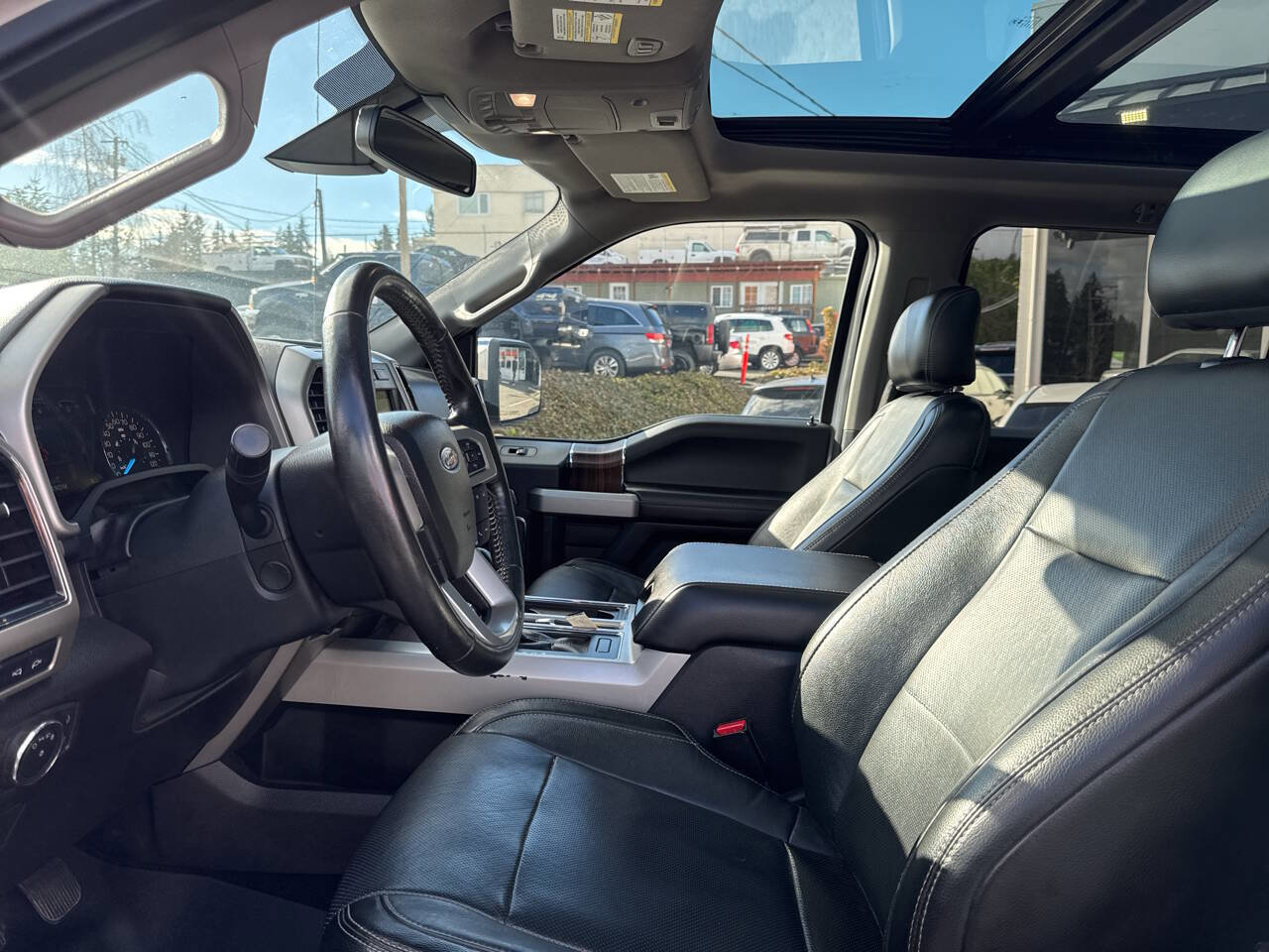 Used 2017 Ford F150 Lariat w/ Equipment Group 502A Luxury image 24