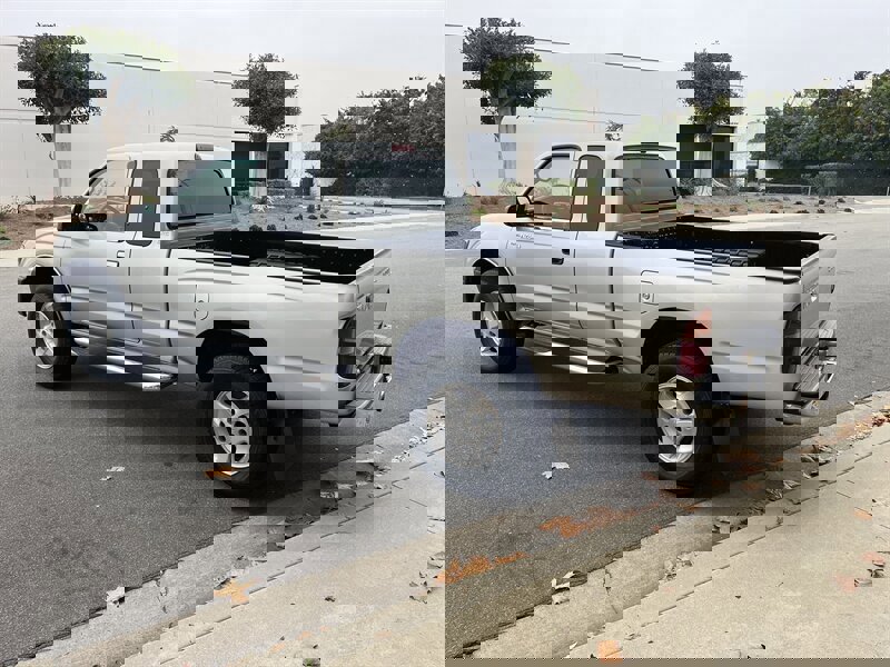 Used 2000 Toyota Tacoma PreRunner image 8