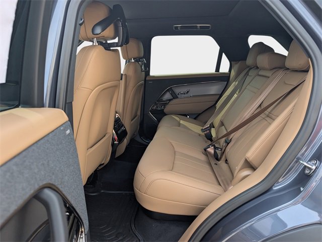 New 2025 Land Rover Range Rover Sport SE image 5