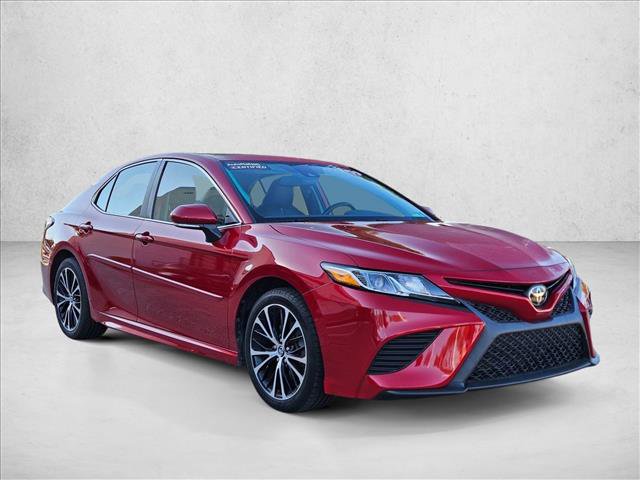 Used 2019 Toyota Camry SE image 3