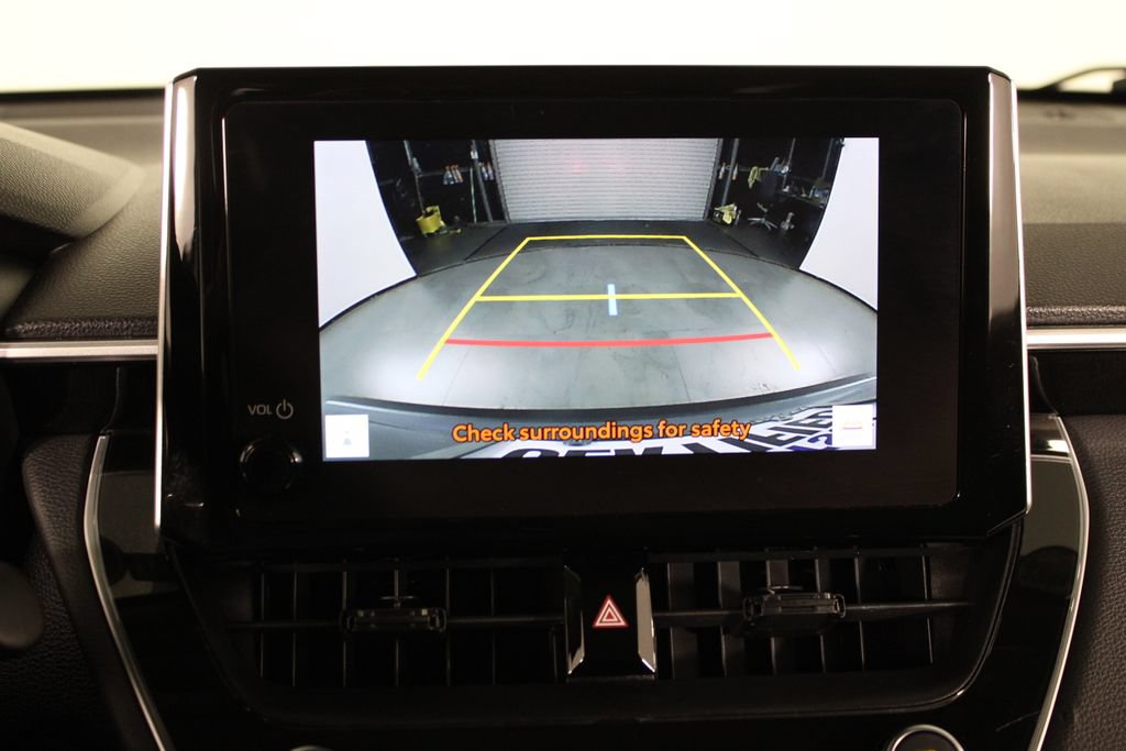 Used 2024 Toyota Corolla Cross XLE FWD image 28