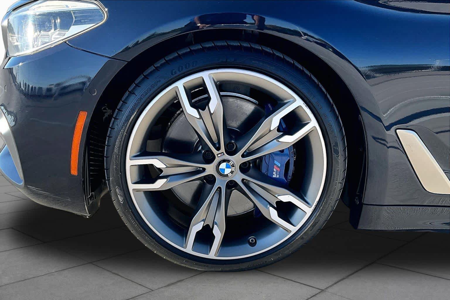 Used 2020 BMW M550i xDrive AWD/4WD image 10