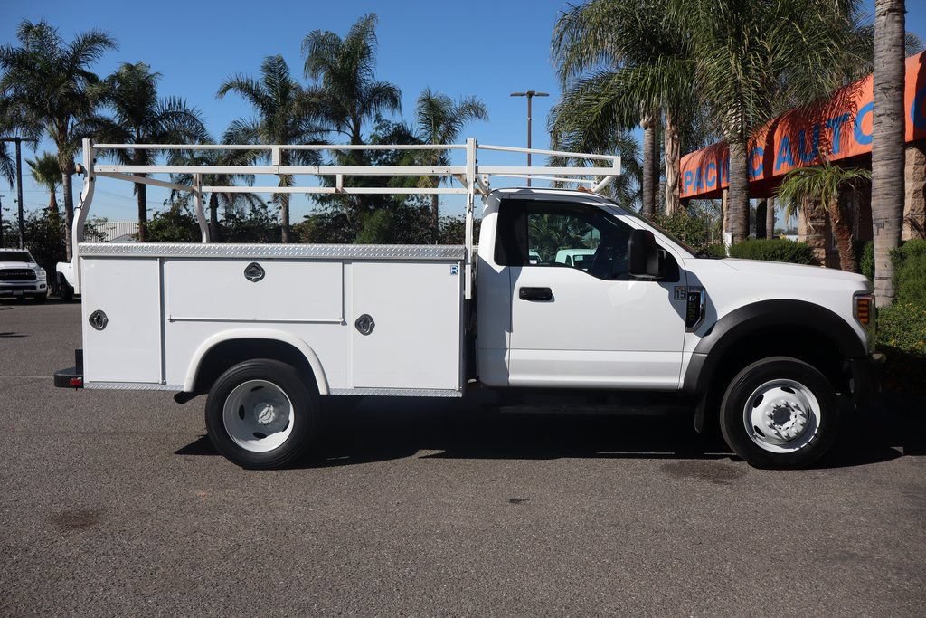 Used 2018 Ford F550 2WD Regular Cab Super Duty image 11