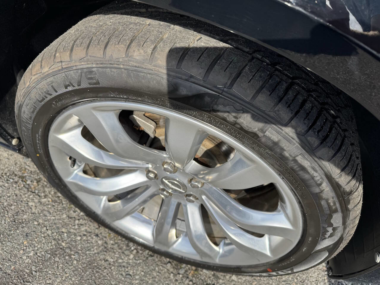 Used 2019 Chrysler 300 Touring w/ Chrome Appearance Package image 18