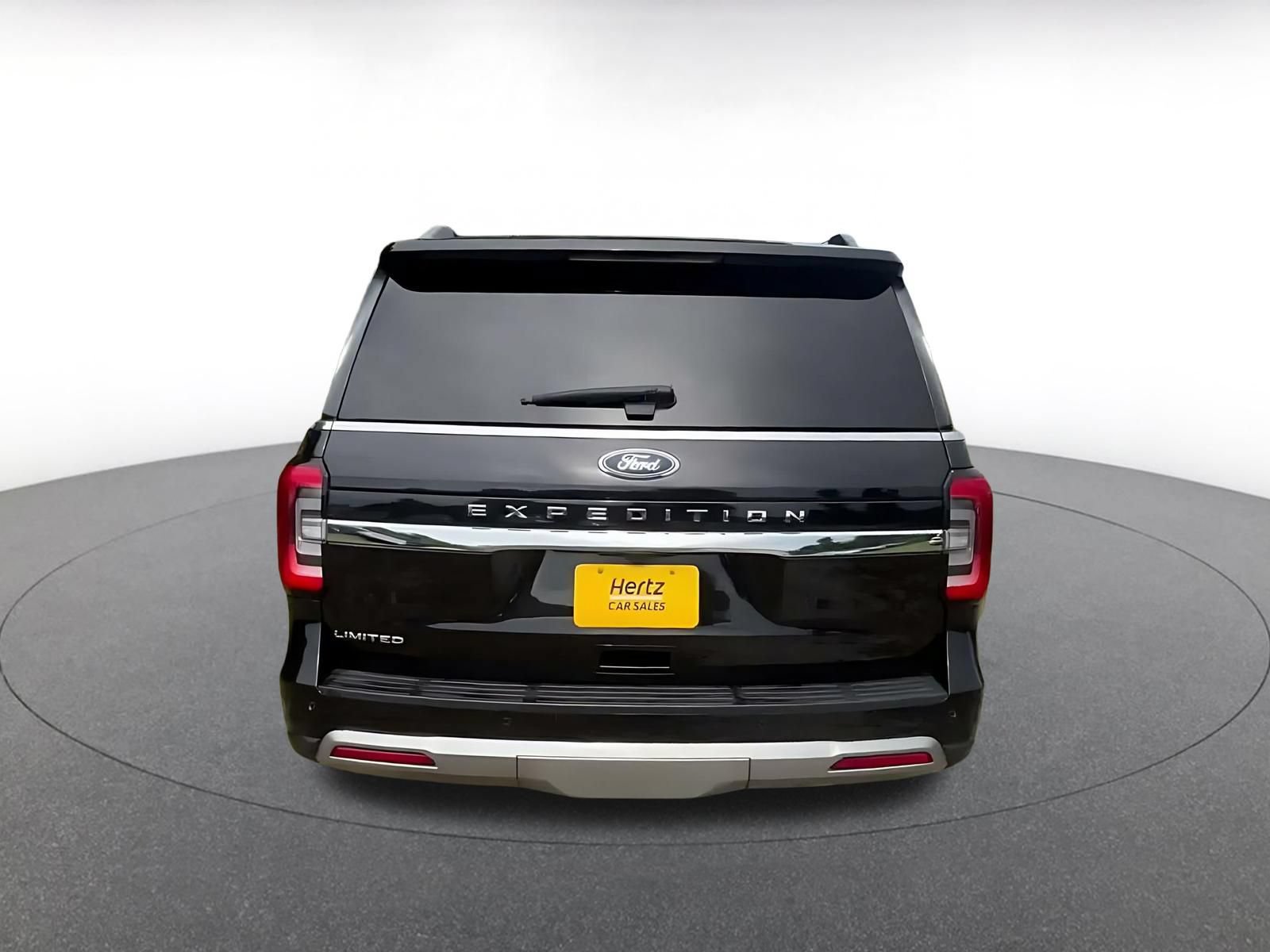 Used 2024 Ford Expedition Limited RWD image 12