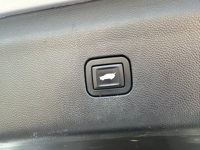 Used 2018 Buick Enclave Premium w/ LPO, Hit The Road Package AWD/4WD image 34