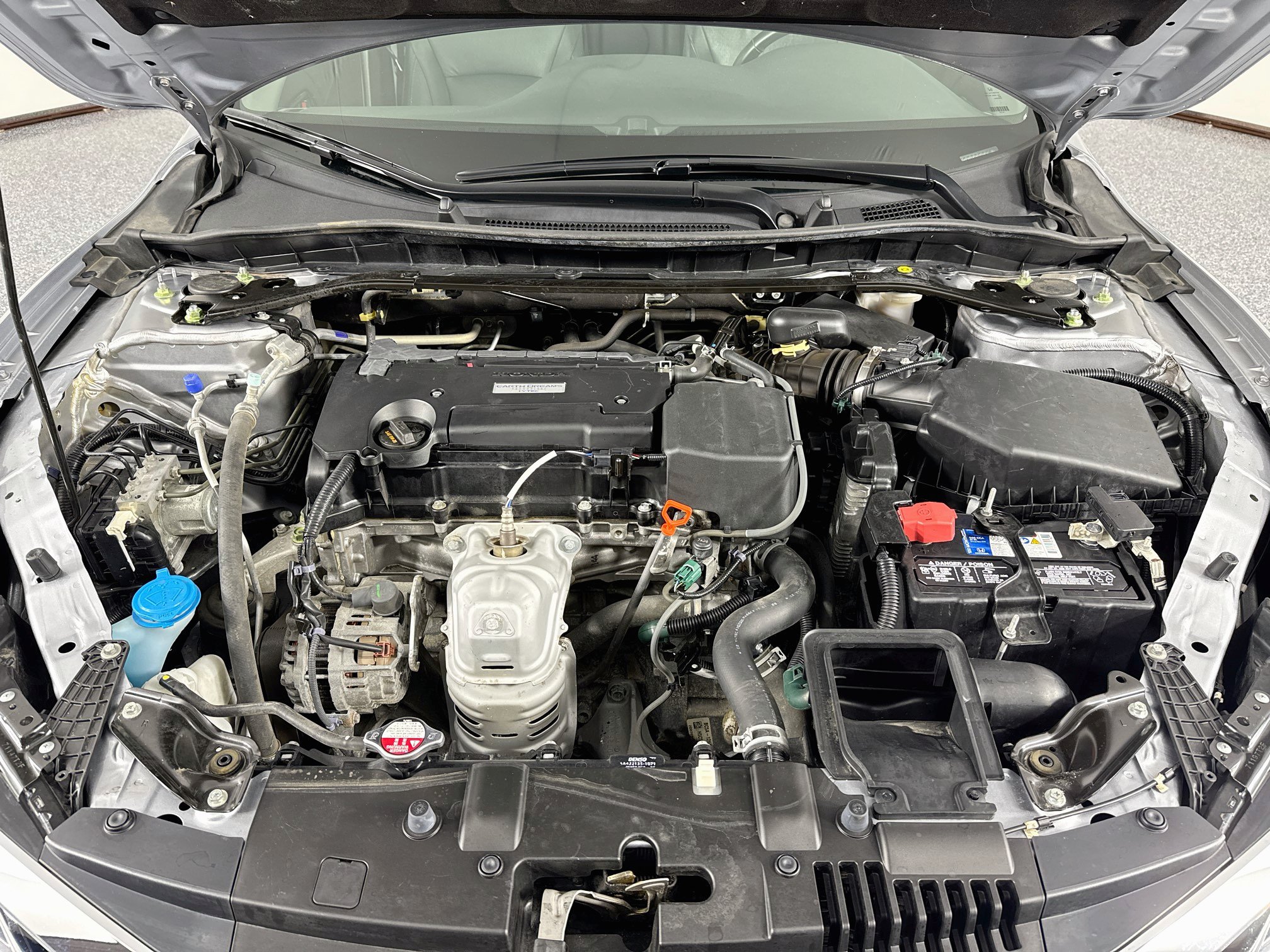 Certified 2017 Honda Accord EX-L image 30