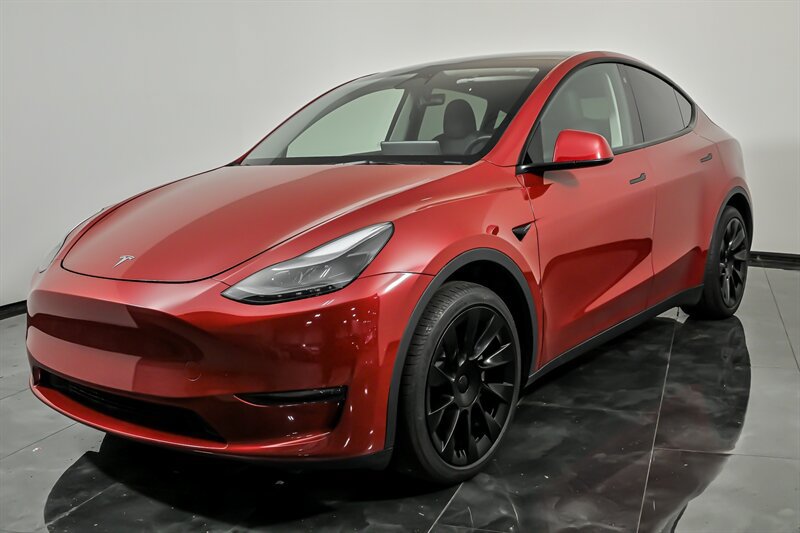 Used 2023 Tesla Model Y Long Range AWD/4WD image 5