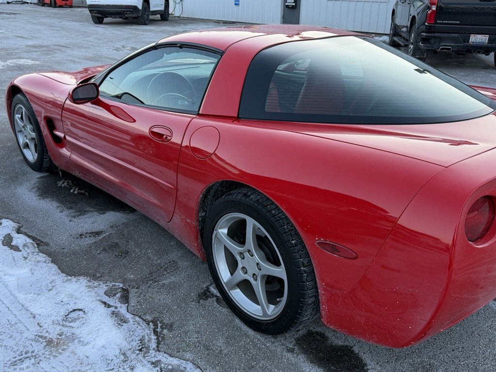 Used 2000 Chevrolet Corvette Coupe image 14