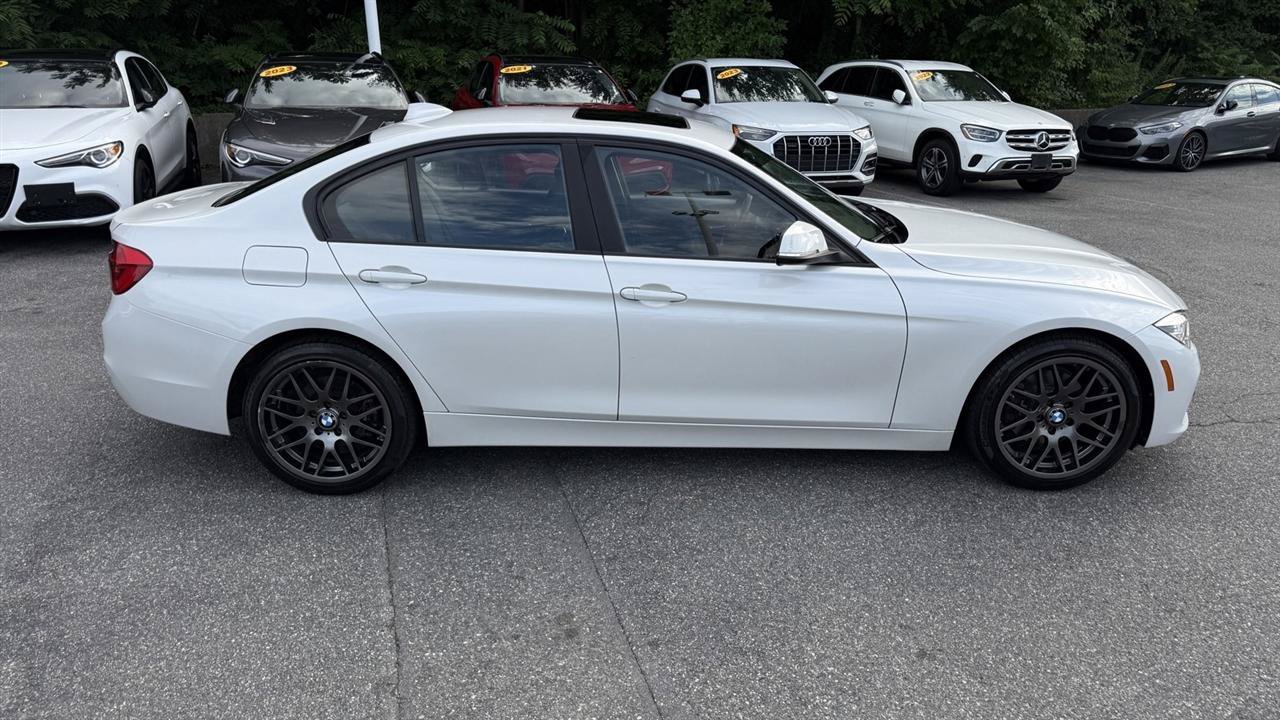Used 2018 BMW 320i xDrive Sedan AWD/4WD image 20
