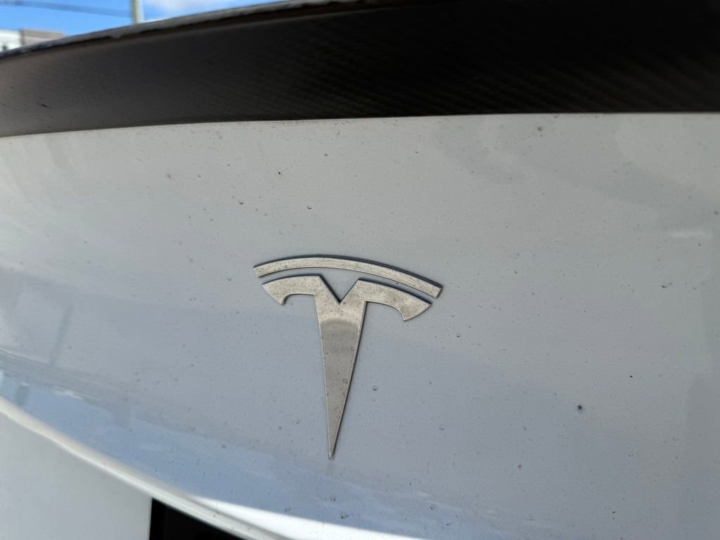 Used 2021 Tesla Model 3 Performance image 8