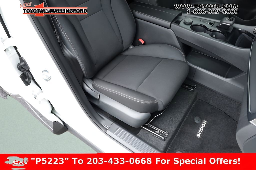 Used 2023 Nissan Rogue S image 25