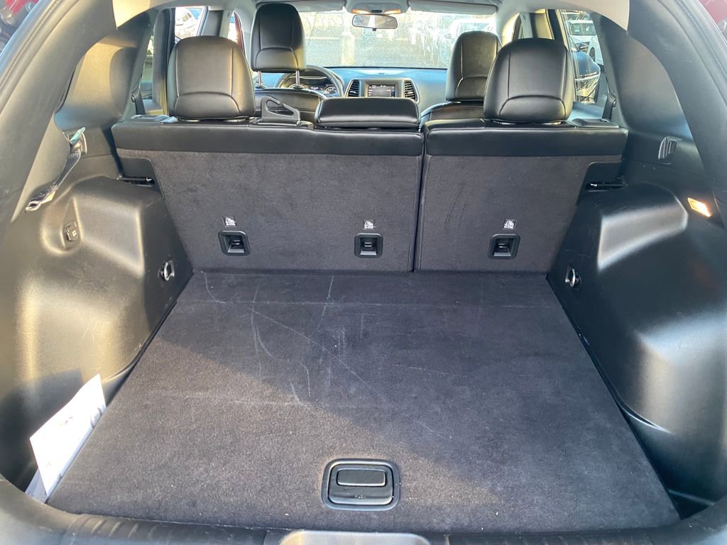 Used 2019 Jeep Cherokee Latitude Plus w/ Cold Weather Group image 11