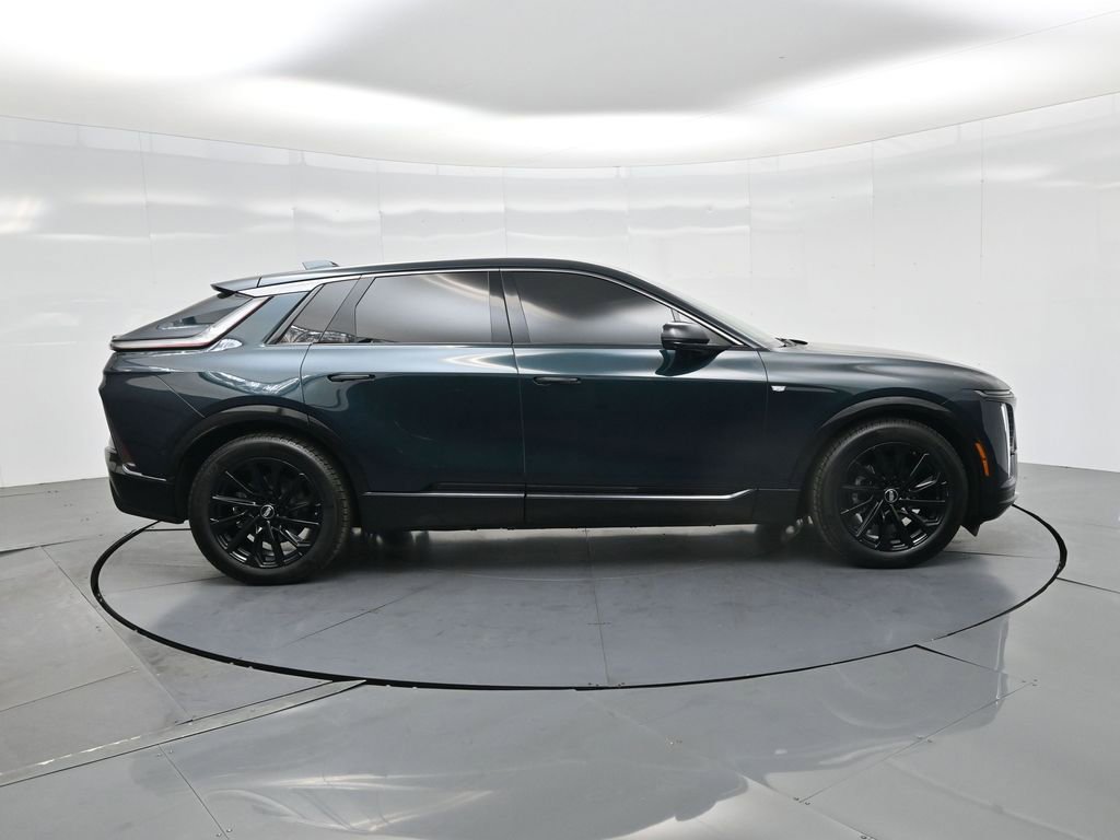 Used 2024 Cadillac Lyriq Sport image 5