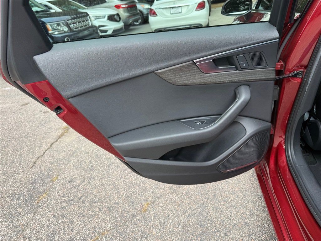 Used 2018 Audi A4 2.0T Ultra Premium Plus w/ Premium Plus Package FWD image 18