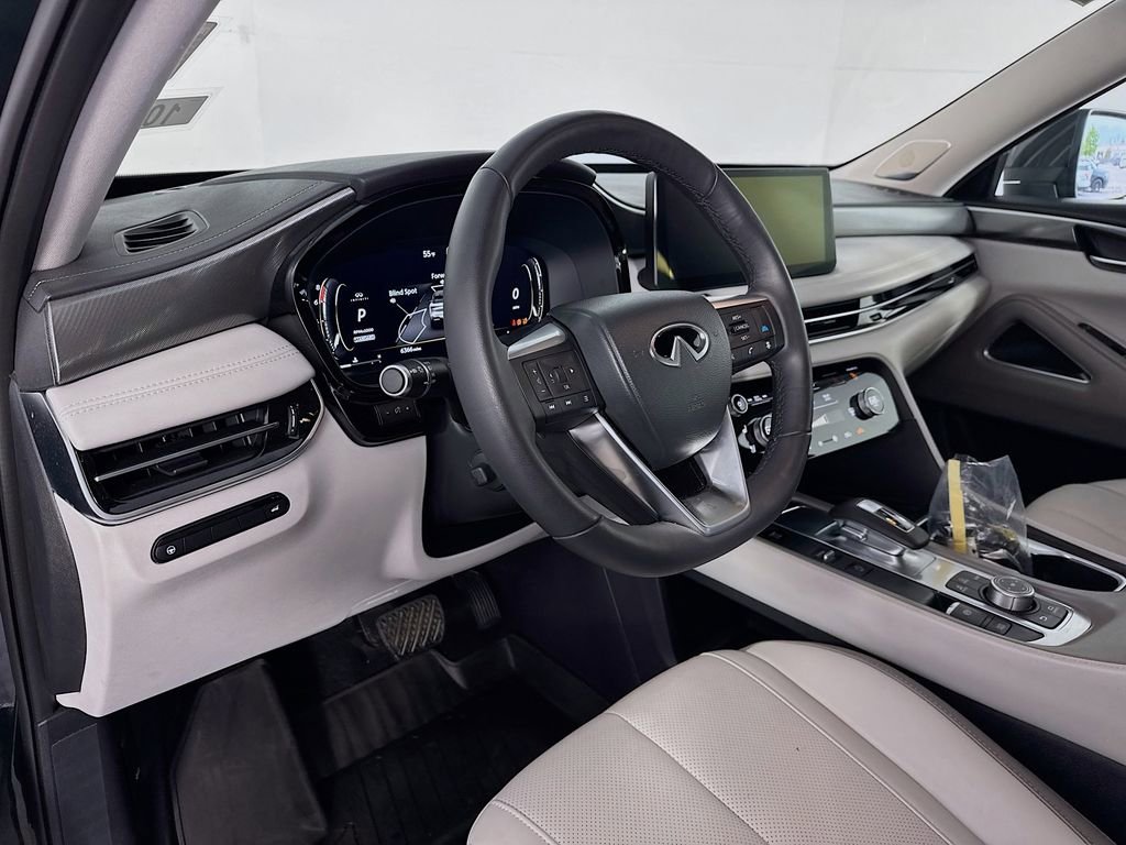 Certified 2026 INFINITI QX60 Luxe w/ Cargo Package FWD image 9