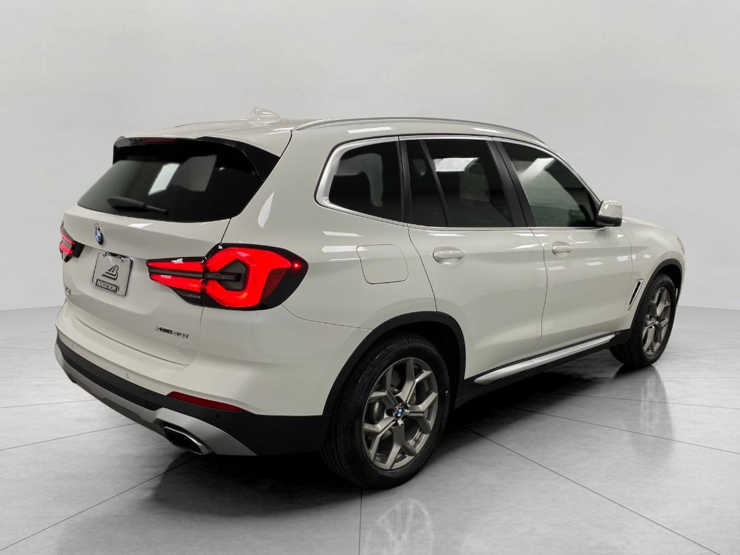 Certified 2022 BMW X3 xDrive30i w/ Premium Package 2 AWD/4WD image 3