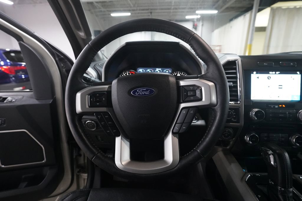 Used 2017 Ford F150 Lariat w/ Equipment Group 502A Luxury AWD/4WD image 4
