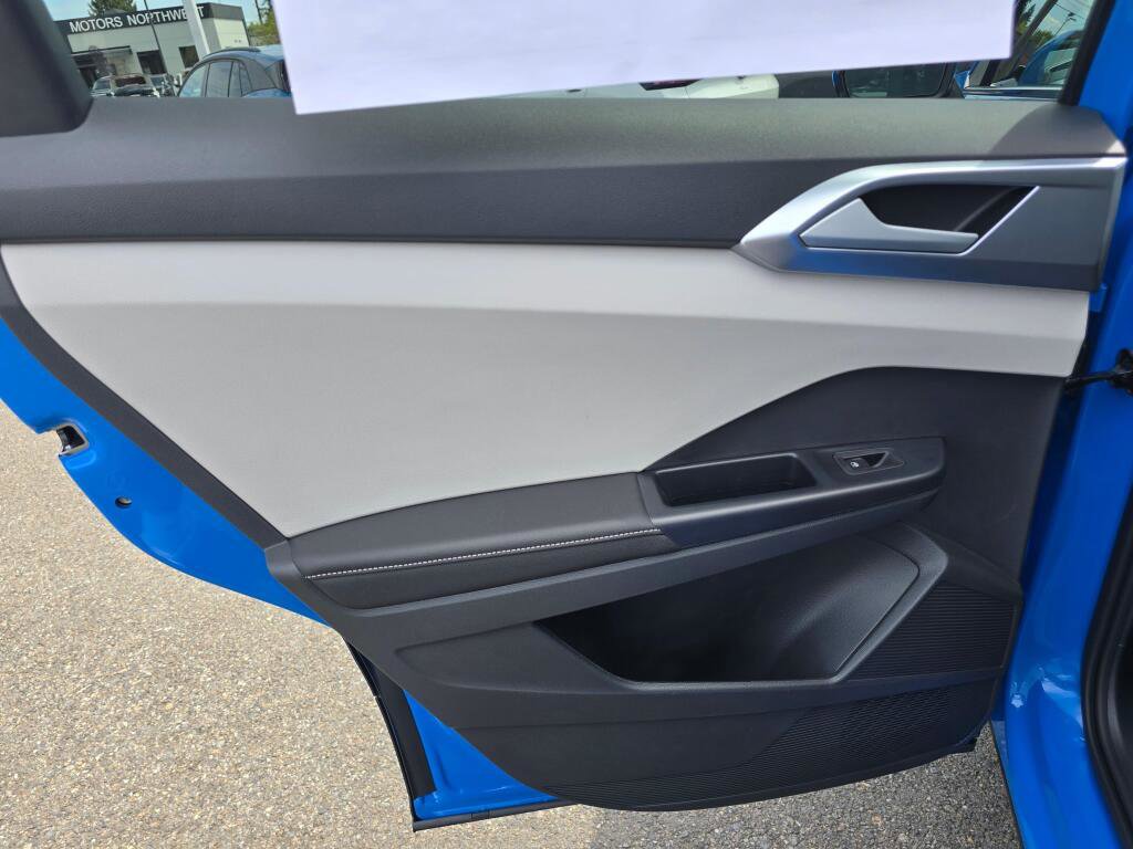 New 2026 Volkswagen Taos SE AWD/4WD image 37