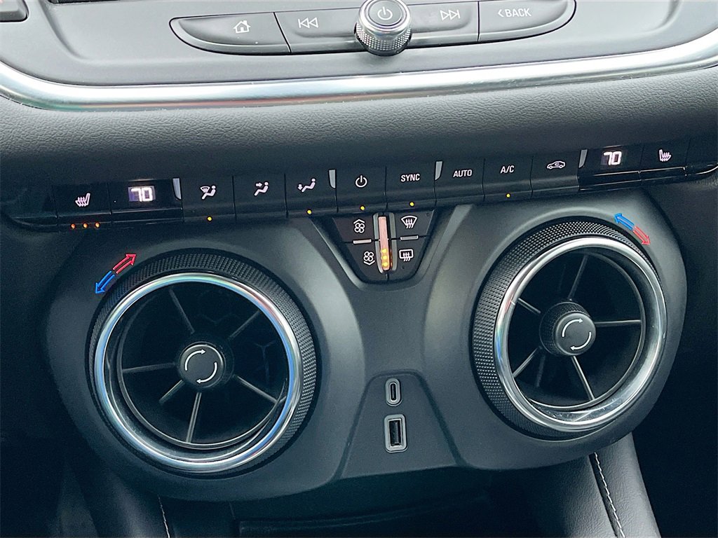 Used 2024 Chevrolet Blazer LT image 16