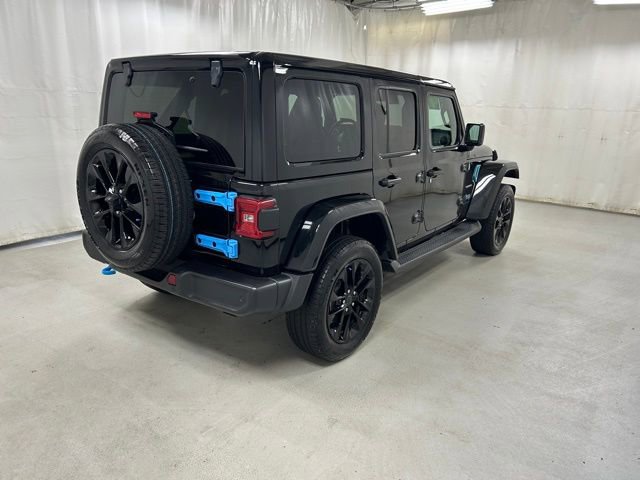 Used 2024 Jeep Wrangler Unlimited Sahara w/ Technology Group image 5