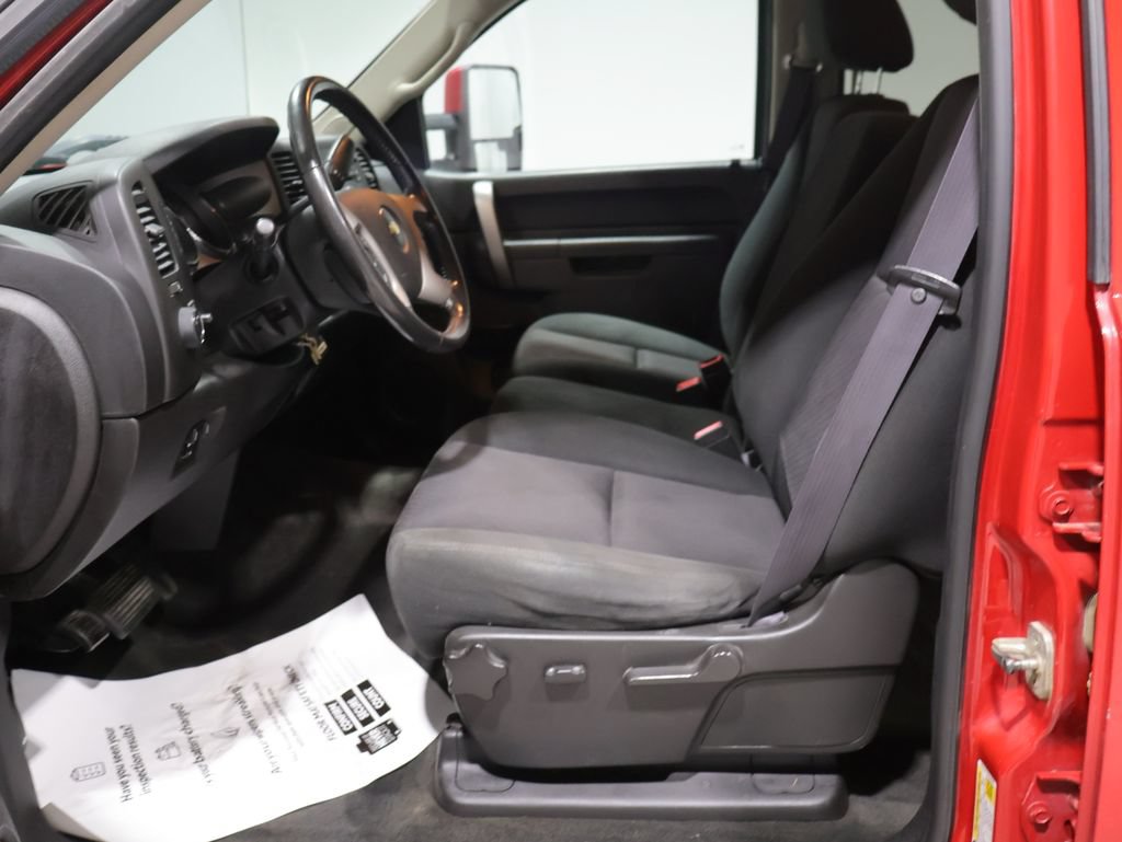Used 2011 Chevrolet Silverado 1500 LT w/ All-Star Edition AWD/4WD image 10