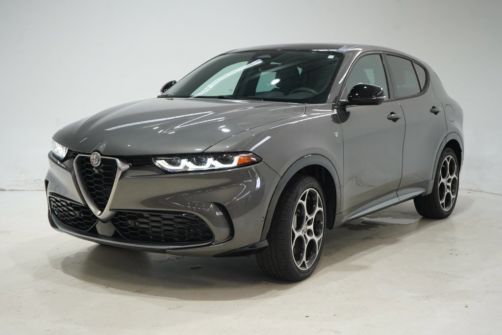 Used 2024 Alfa Romeo Tonale Ti AWD/4WD image 3