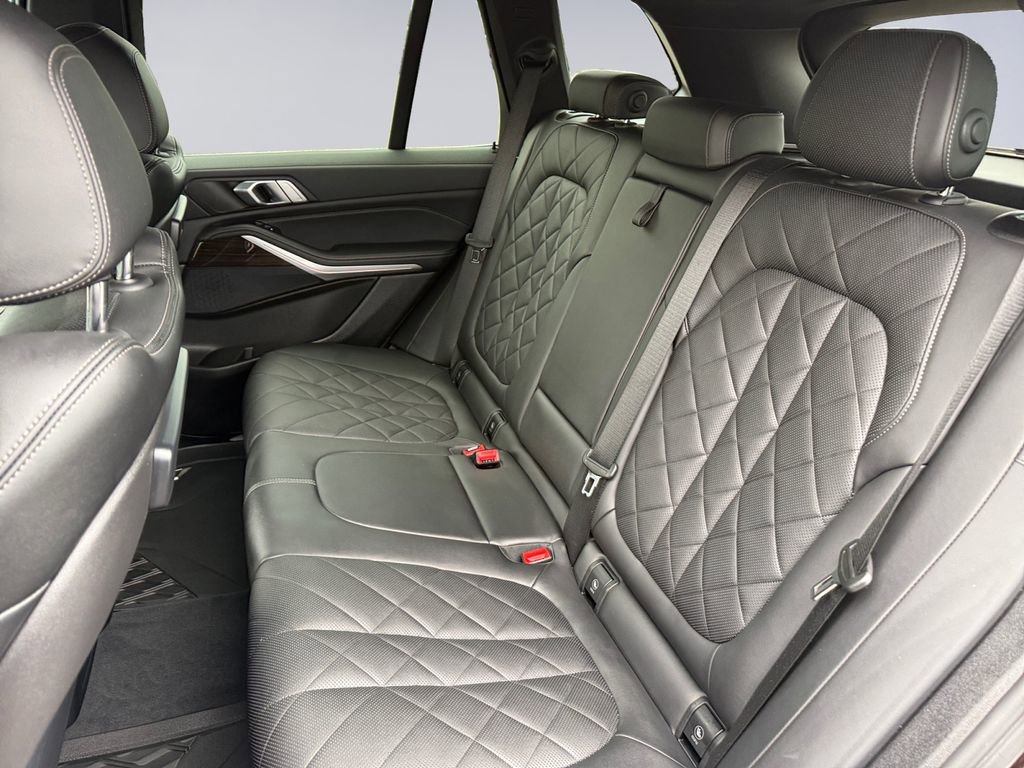 Used 2023 BMW X5 xDrive40i w/ Premium Package image 18