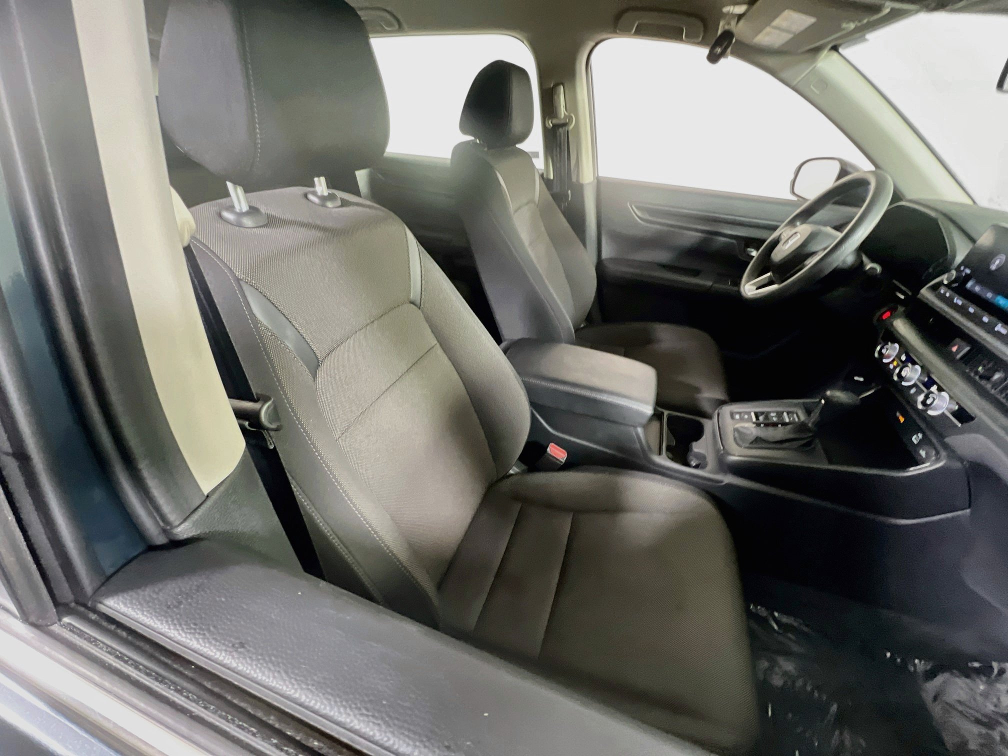 Used 2023 Honda CR-V LX image 25