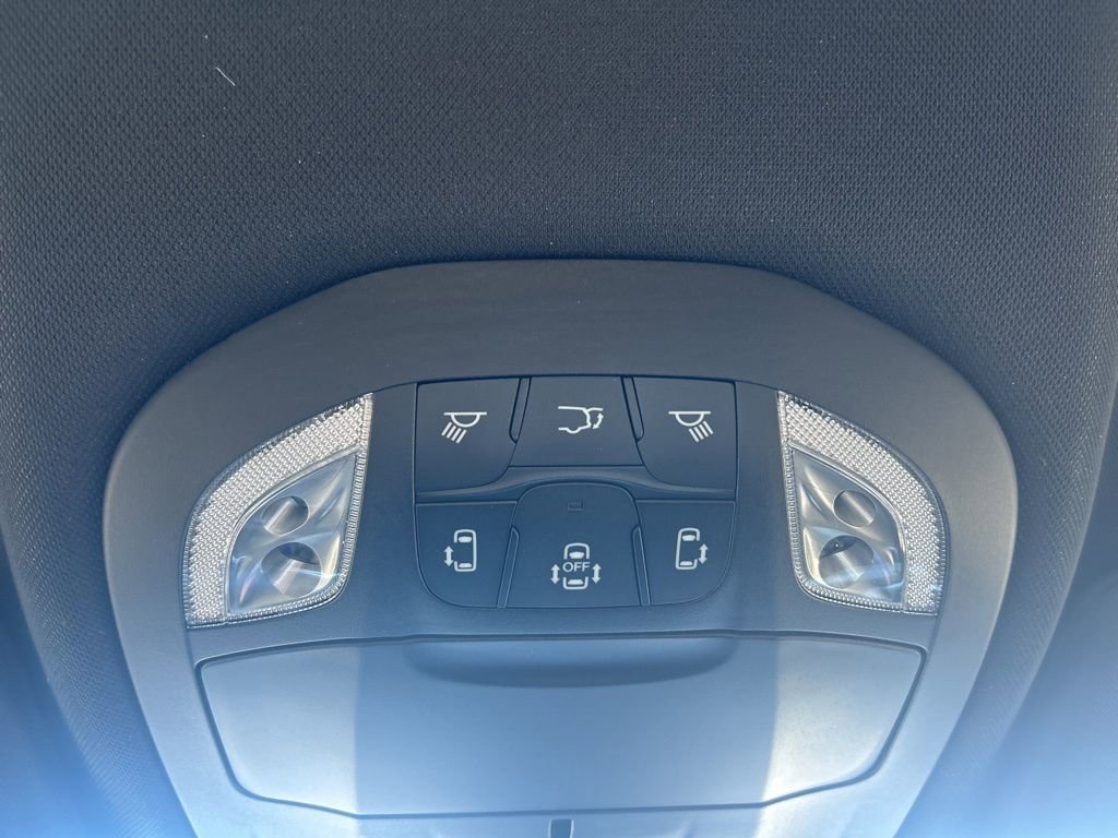 New 2026 Chrysler Voyager LX FWD image 35