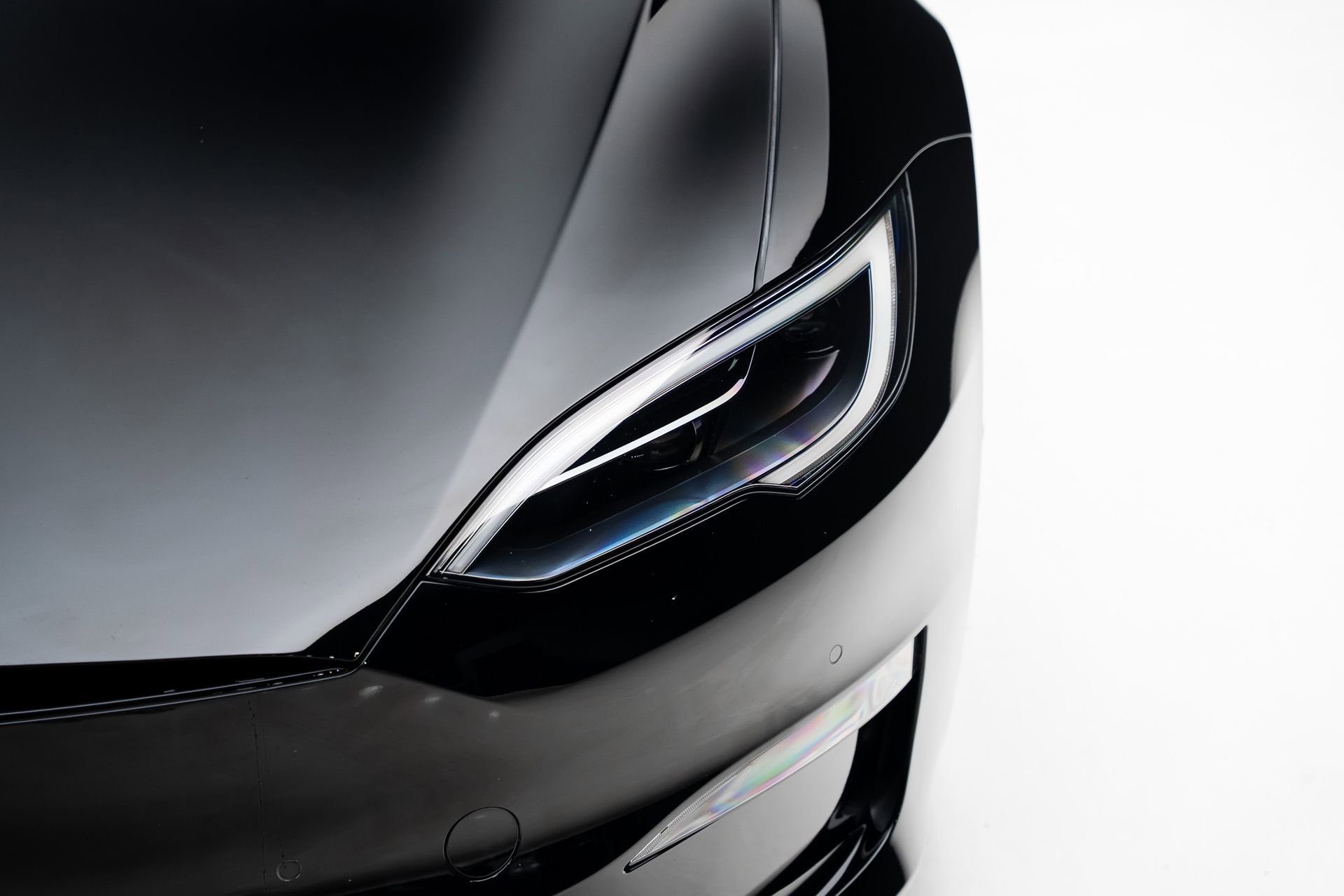 Used 2022 Tesla Model S Plaid image 11