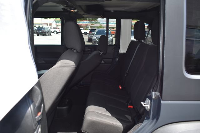 Used 2017 Jeep Wrangler Unlimited Sport w/ Quick Order Package 24S AWD/4WD image 25