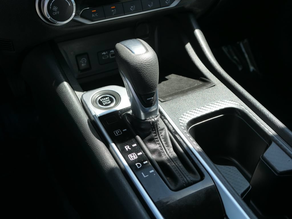 Used 2024 Nissan Sentra SV FWD image 19
