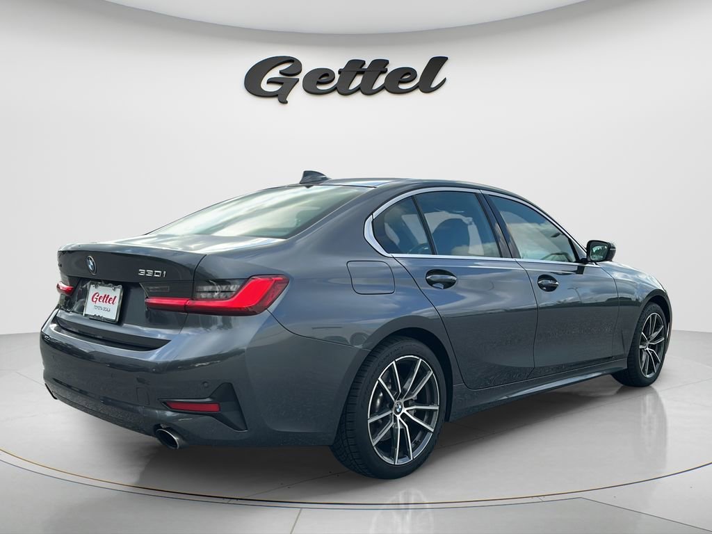 Used 2021 BMW 330i xDrive Sedan w/ Premium Package AWD/4WD image 5