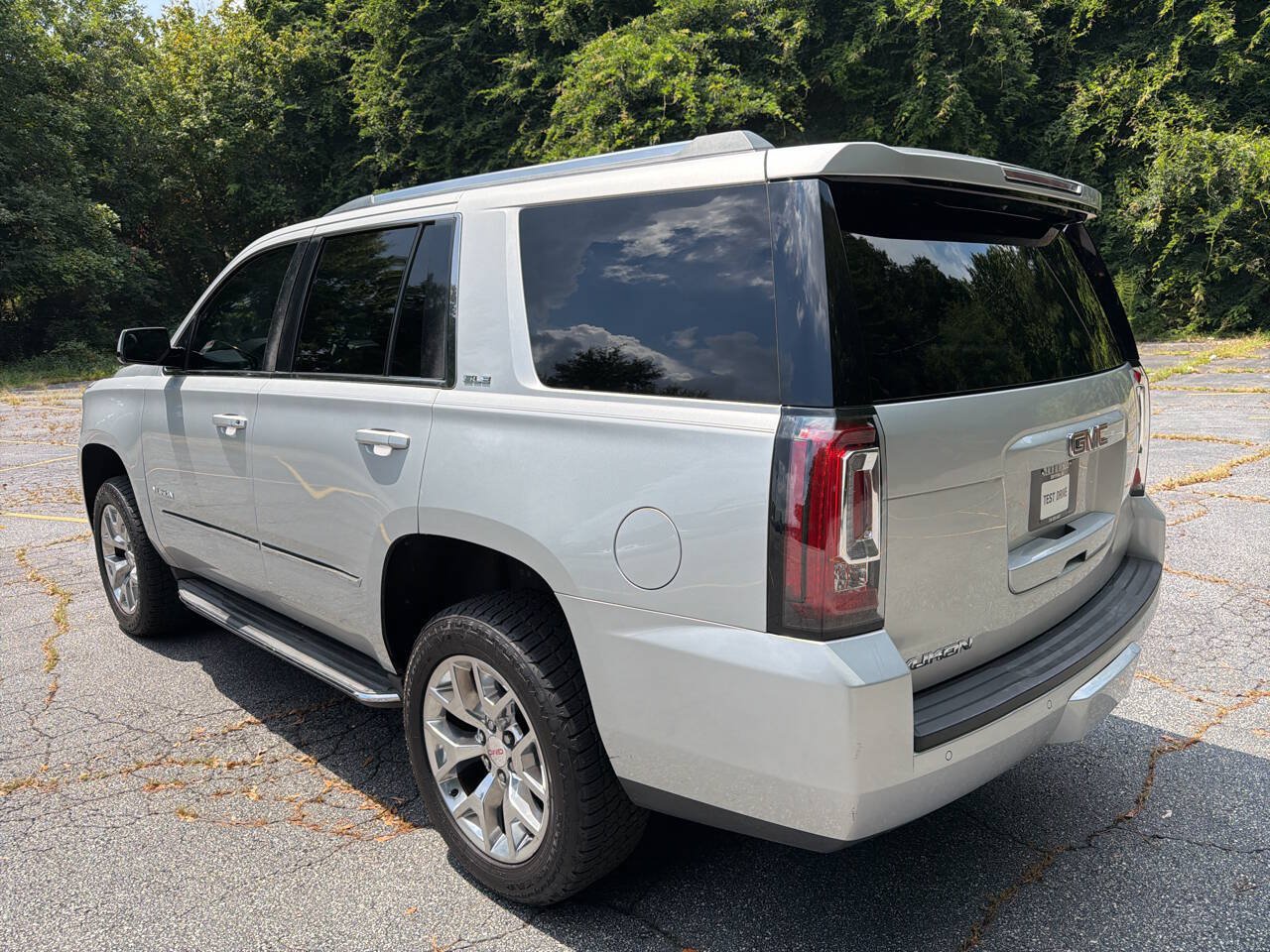 Used 2015 GMC Yukon SLE w/ Convenience Package RWD image 5