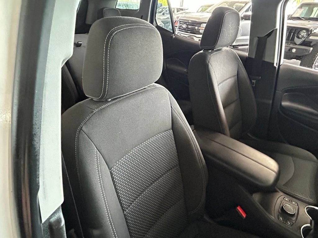 Used 2023 GMC Terrain SLE w/ Driver Convenience Package FWD image 38