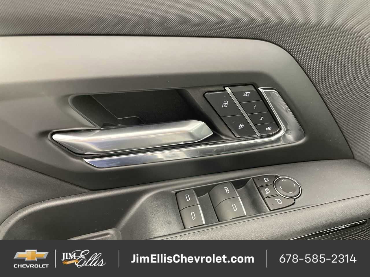 New 2025 Chevrolet Silverado EV LT image 44