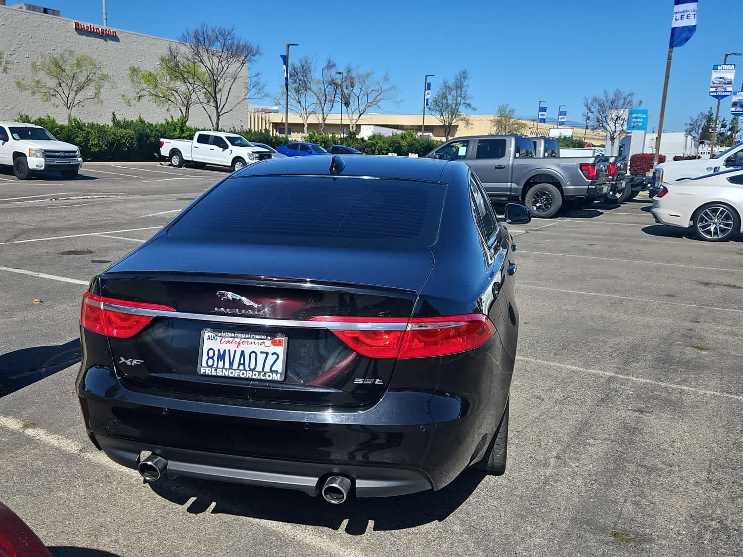 Used 2016 Jaguar XF R-Sport image 7