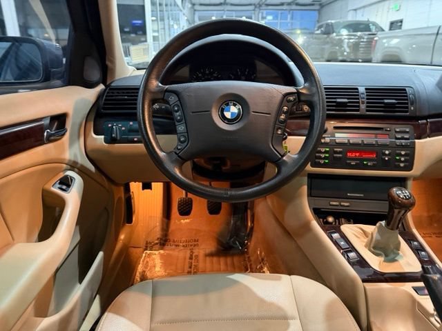 Used 2005 BMW 325xi Sedan AWD/4WD image 28