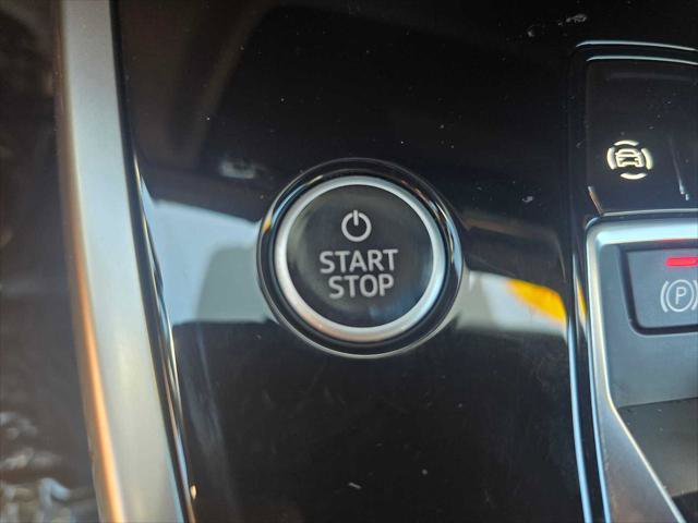 Used 2023 Audi Q4 e-tron Prestige AWD/4WD image 35