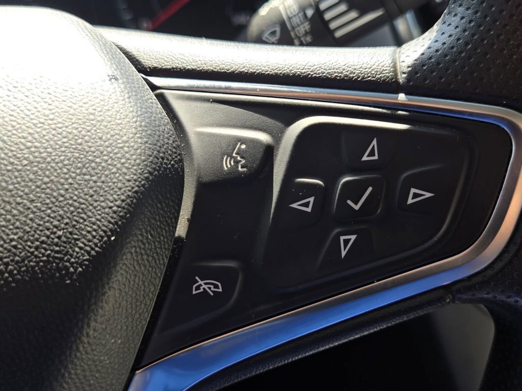 Used 2024 Chevrolet Equinox LS FWD image 24