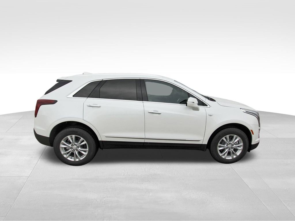 New 2025 Cadillac XT5 Luxury image 5