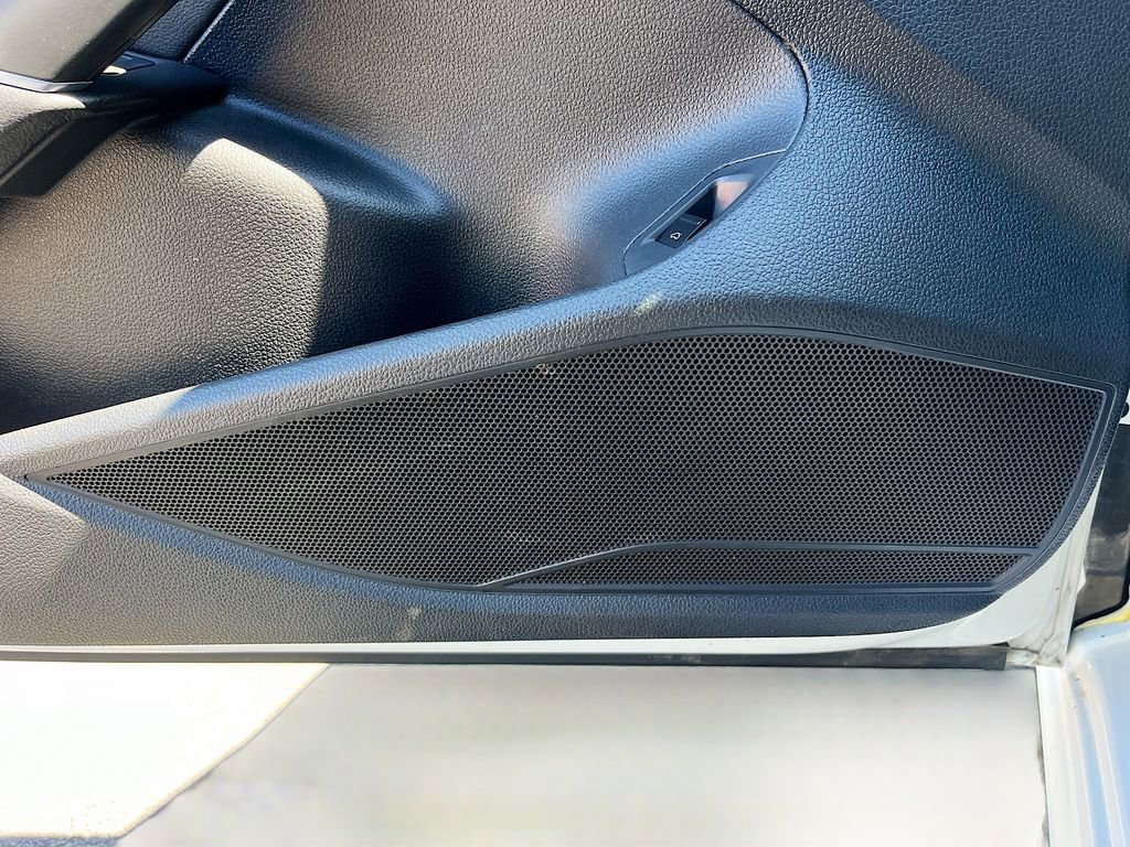 Used 2018 Volkswagen Passat 2.0T SE image 18