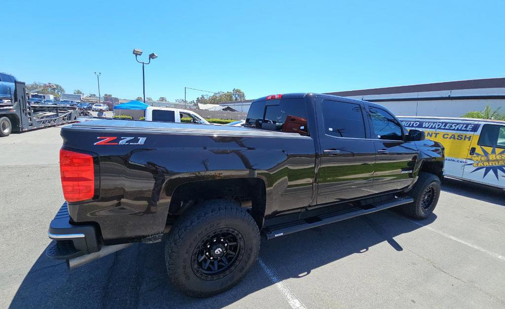 Used 2019 Chevrolet Silverado 2500 LT w/ LT Plus Package AWD/4WD image 4