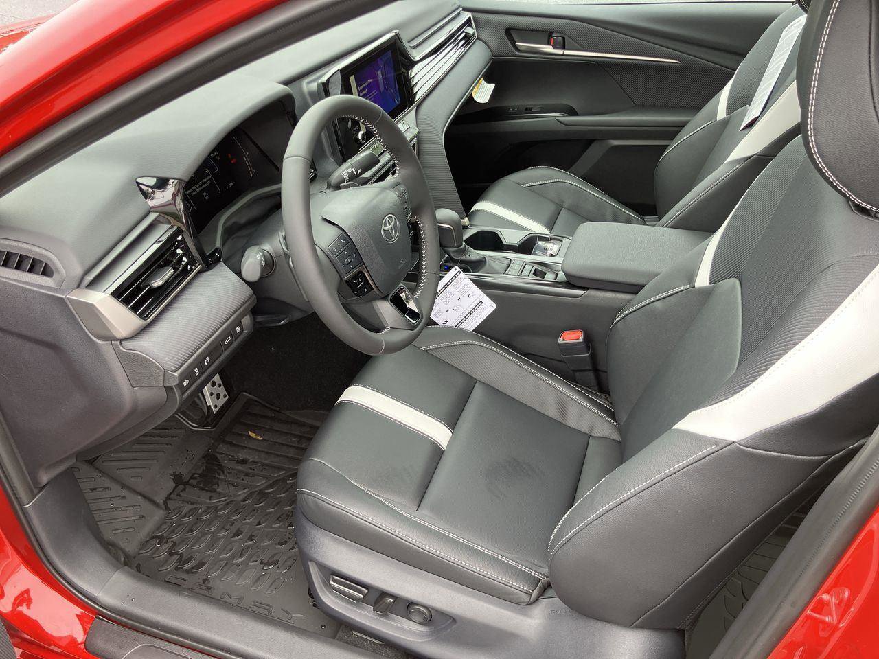 New 2026 Toyota Camry SE image 9