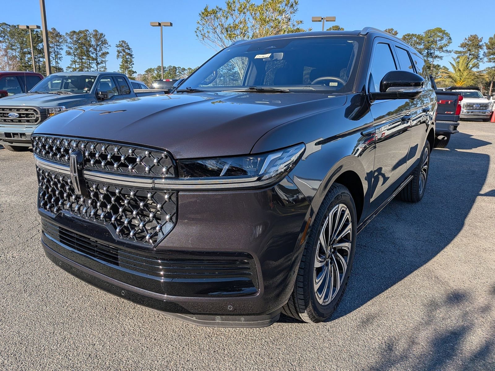 Used 2025 Lincoln Navigator Black Label image 9