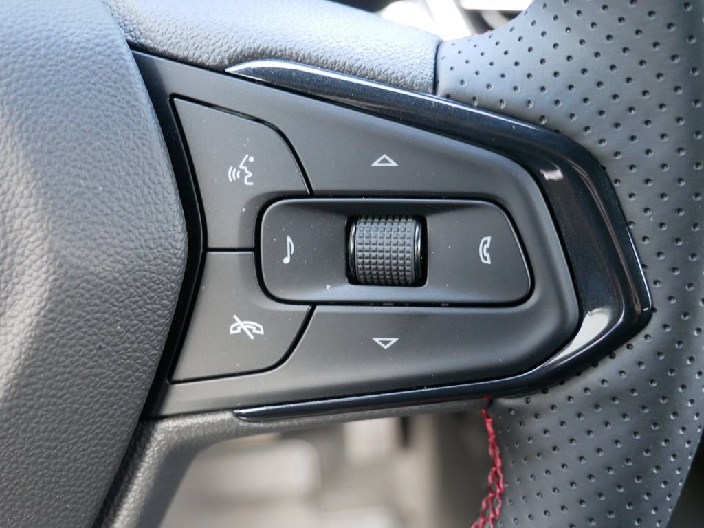 New 2026 Chevrolet Trax RS w/ Driver Confidence Package FWD image 24