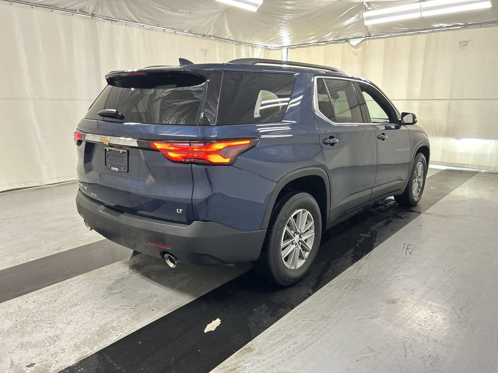 Used 2023 Chevrolet Traverse LT AWD/4WD image 2