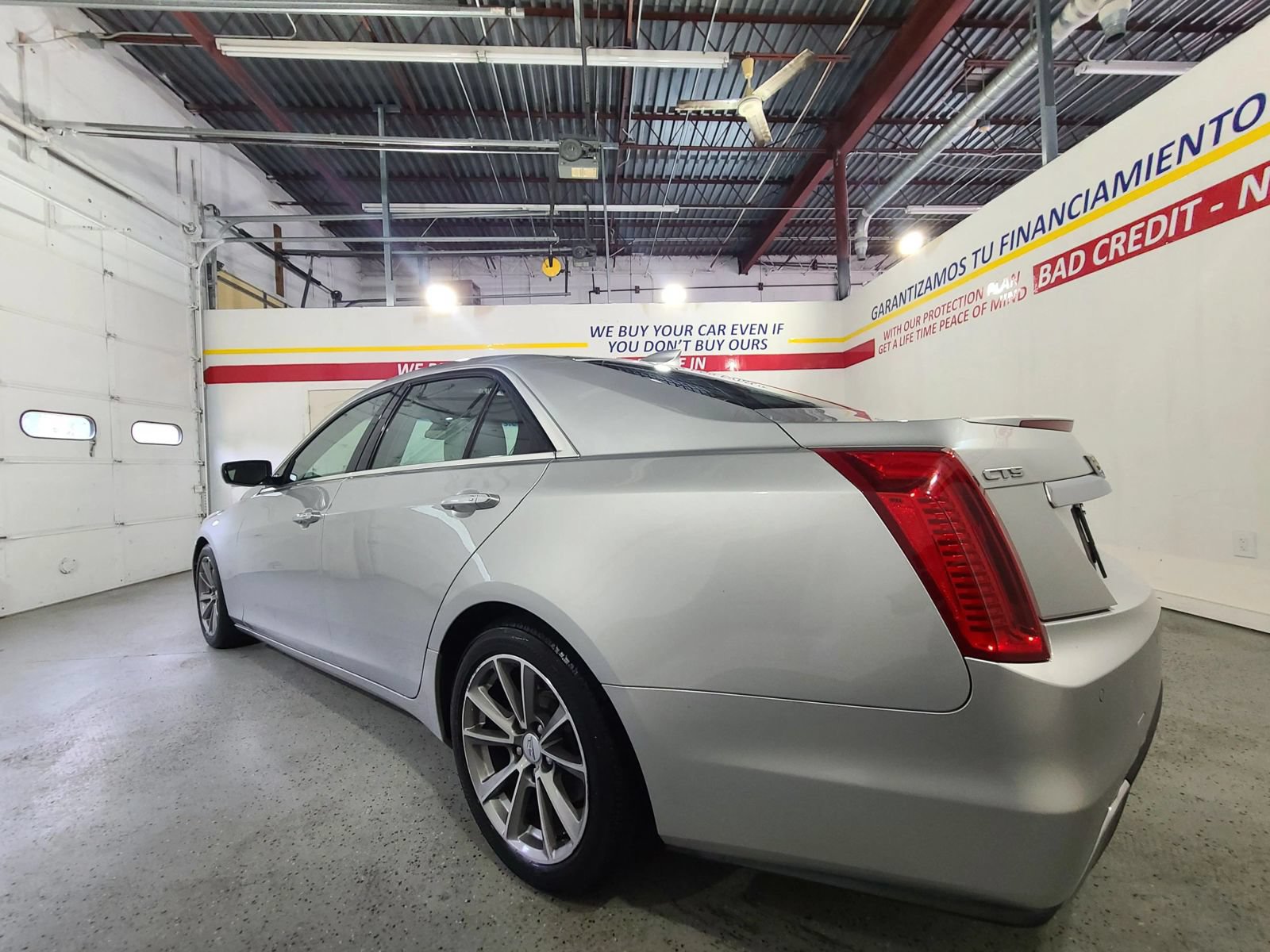 Used 2019 Cadillac CTS Luxury RWD image 7