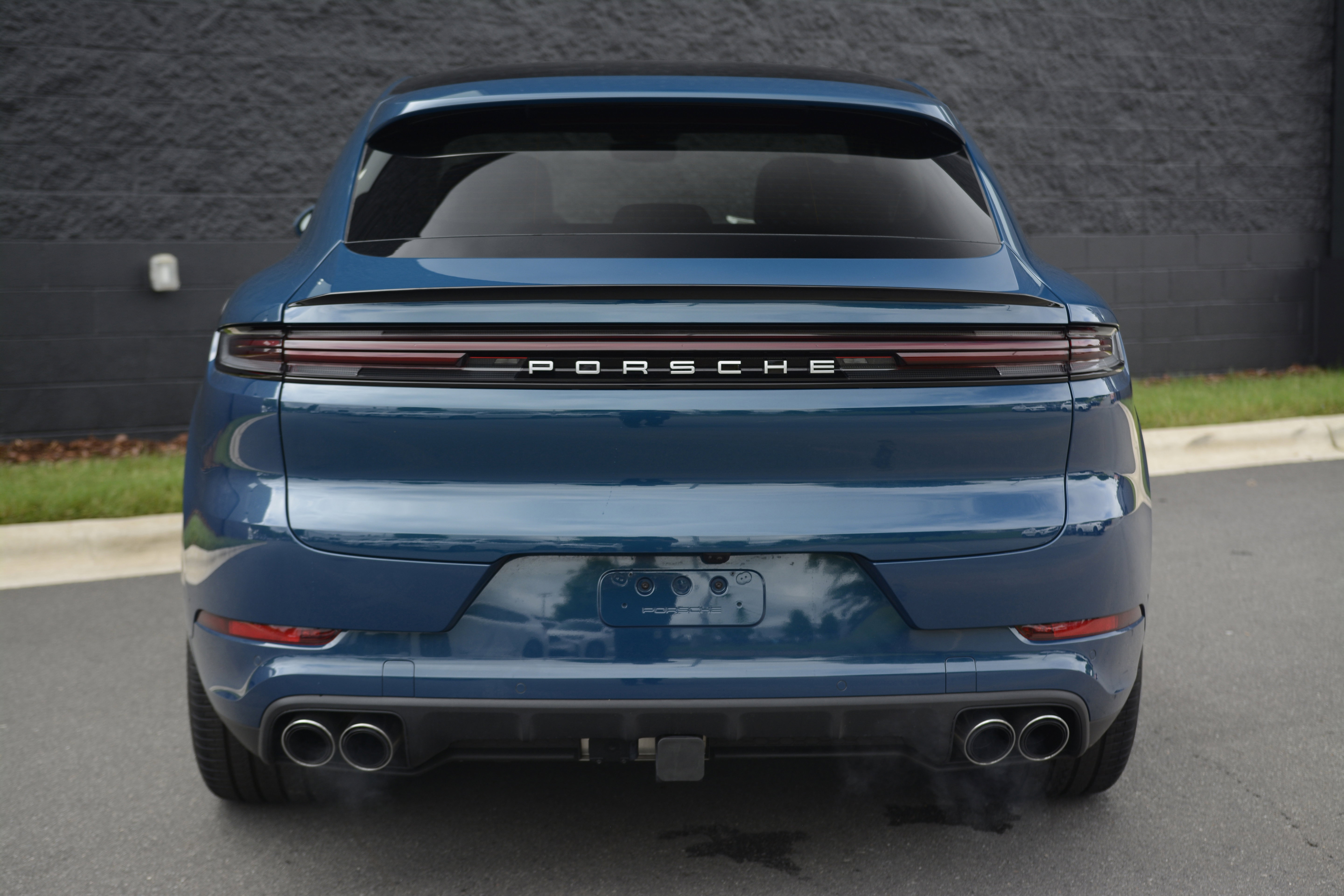 Certified 2026 Porsche Cayenne S AWD/4WD image 6
